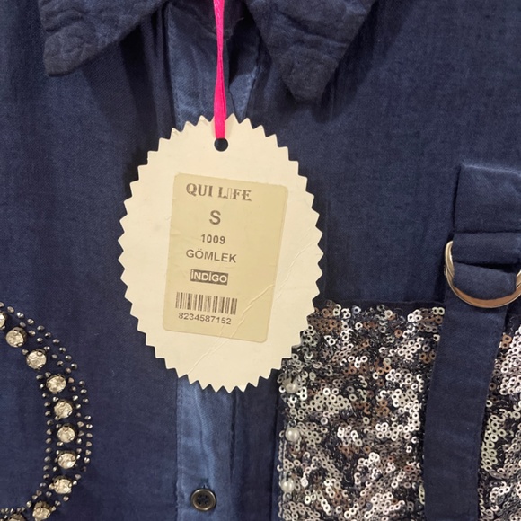 Modesty Clothing. Jeans. Button down Shirt - Picture 3 of 4